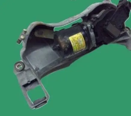 Front wiper linkage and motor