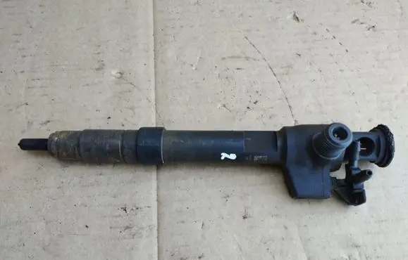 Peugeot 508 Fuel injector 228358342