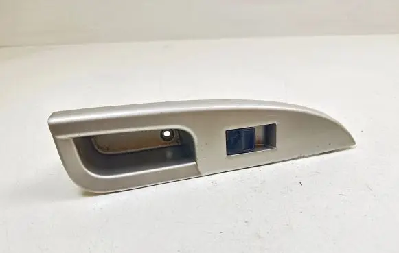 Toyota Urban Cruiser (XP110) Electric window control switch 7427152110
