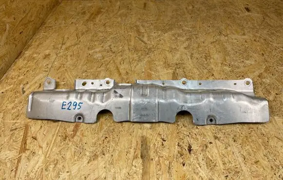 Tesla Model 3 EGR valve cooler bracket 155432900A