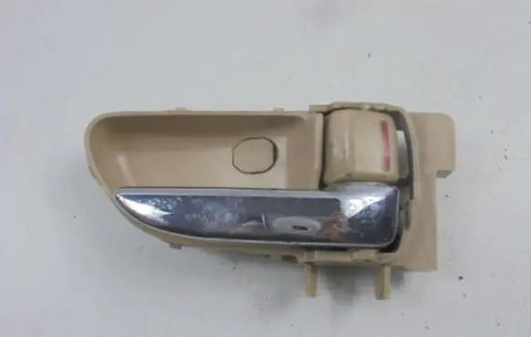 Subaru B9 Tribeca Front door interior handle