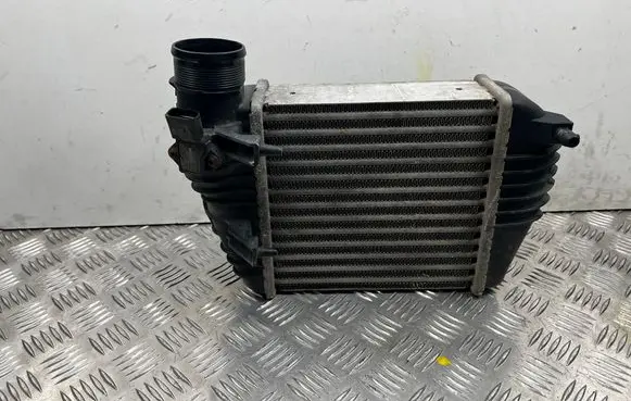 Audi A6 S6 C6 4F Intercooler radiator 4F0145805AA 6070155 0261230073