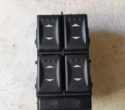 Ford Mondeo Mk III Electric window control switch 3S7T14A132BA 03163453