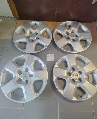 Opel Astra H R16 wheel hub/cap/trim 13198634