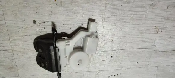Renault Kadjar Tailgate/trunk/boot lock/catch/latch 3999