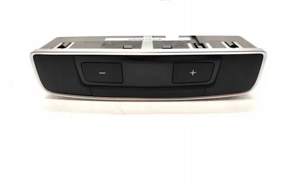 Audi A4 S4 B9 Climate control unit 8W0919158