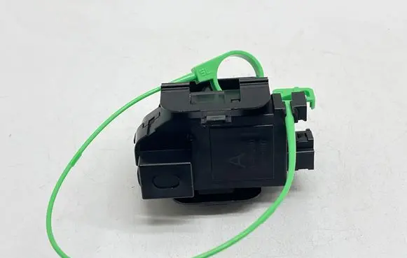 Subaru Forester SL Fuel tank cap lock 51461SL000 46061047