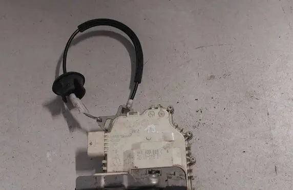 Audi A4 S4 B8 8K Rear door lock 8K0839015C