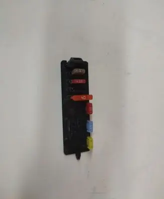 Citroen C5 Fuse box cover