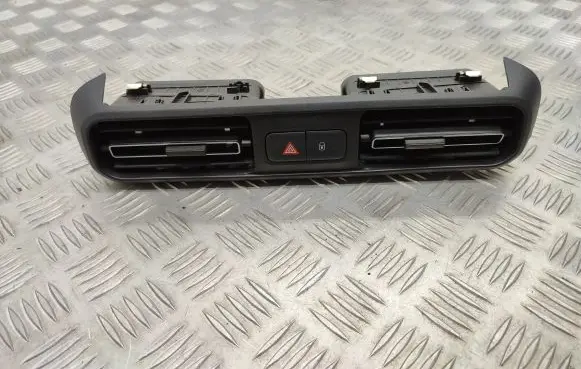 Citroen Berlingo Dash center air vent grill