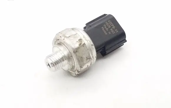 Nissan Rogue Air conditioning (A/C) pressure sensor 42CP811