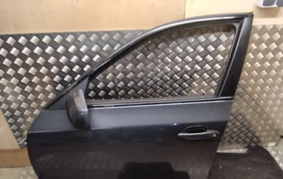BMW 5 E60 E61 Front door 