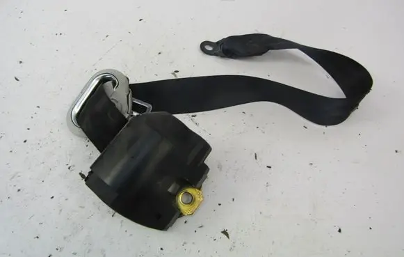 Volkswagen Polo III 6N 6N2 6NF Set of seat belts 