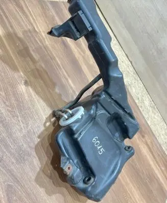 Mercedes-Benz CLS C218 X218 Windshield washer fluid reservoir/tank A2048602360 A20486920