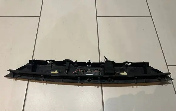 BMW X7 G07 Trunk door license plate light bar 5A30729 17705000 18115000