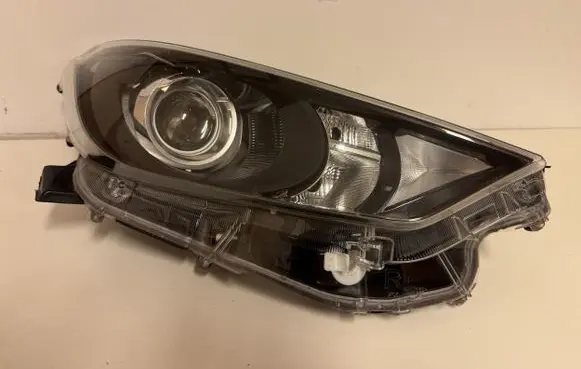 Toyota Yaris Headlight/headlamp 81170K0060