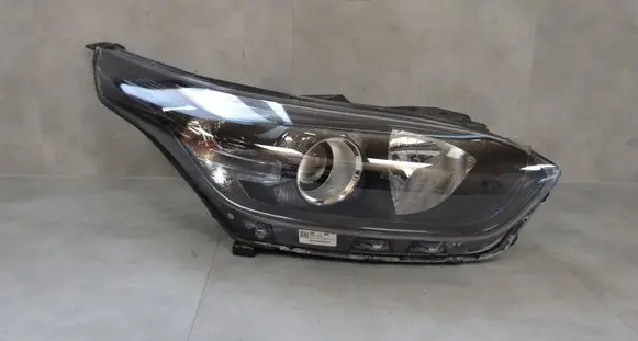 KIA Ceed Headlight/headlamp 92102J7051 RK05RH06 R009RK050093169