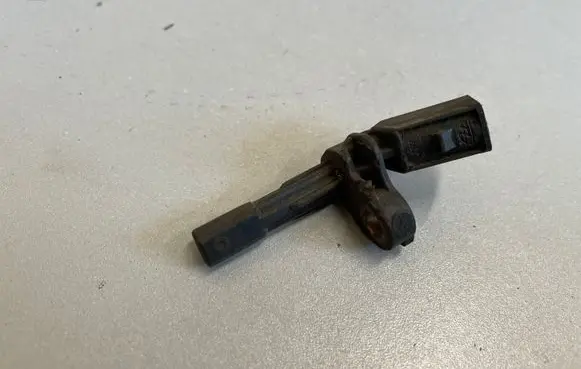 Volkswagen Golf VI ABS rear brake sensor 1K0927807