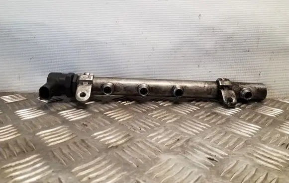 Chrysler 300 - 300C Fuel main line pipe A6420700495 A6110780449