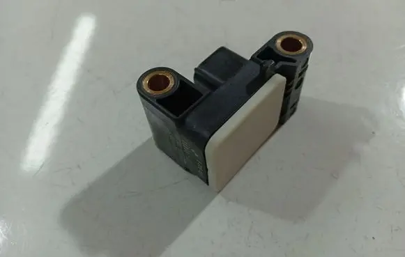 BMW 3 E90 E91 Airbag deployment crash/impact sensor 6956485