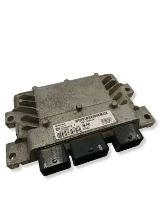 Ford Fiesta Engine control unit/module AV2112A650CD S180047012