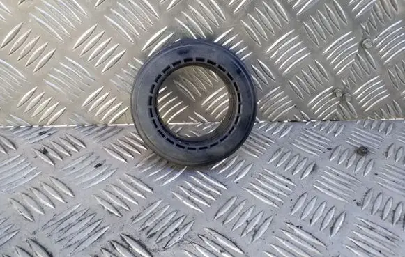 Hyundai ix35 Front upper strut mount 