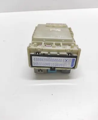 Toyota Prius (XW20) Fuse module 8273047290
