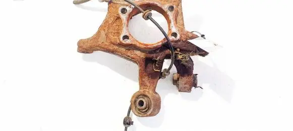 Rear wheel hub