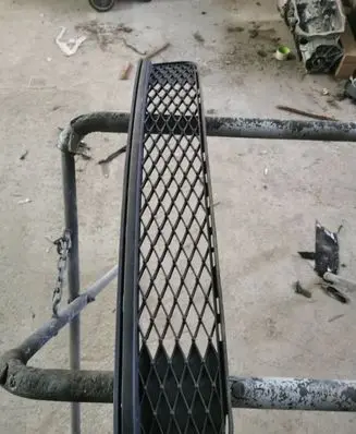 Toyota Auris E180 Front bumper lower grill