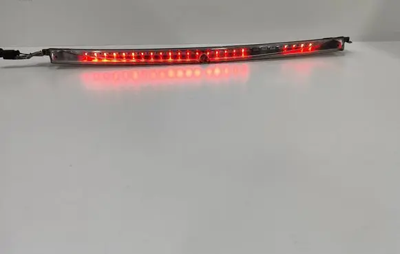 BMW 5 E60 E61 Third/center stoplight 168654 022407