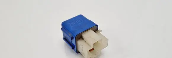 Nissan King Cab, Navara Other relay 2523079981 20001201918