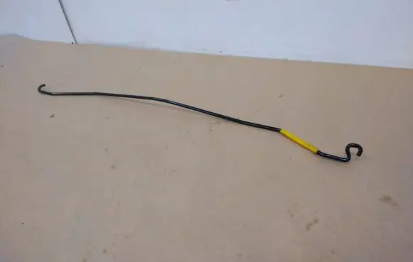 Ford Fiesta Engine bonnet/hood prop rod/strut 