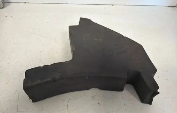 Volkswagen Tiguan Fender foam support/seal 5NA864237B