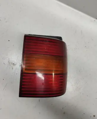 Volkswagen PASSAT B4 Rear/tail lights 3A9945112