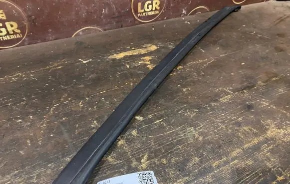 BMW 5 F10 F11 Engine compartment rubber 