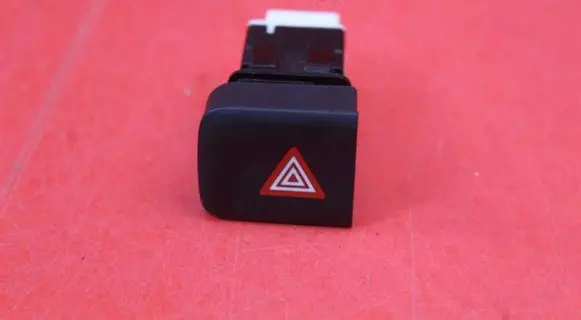 Citroen Berlingo Hazard light switch 9817043077
