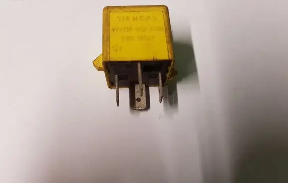 Land Rover Discovery Other relay YWB10027