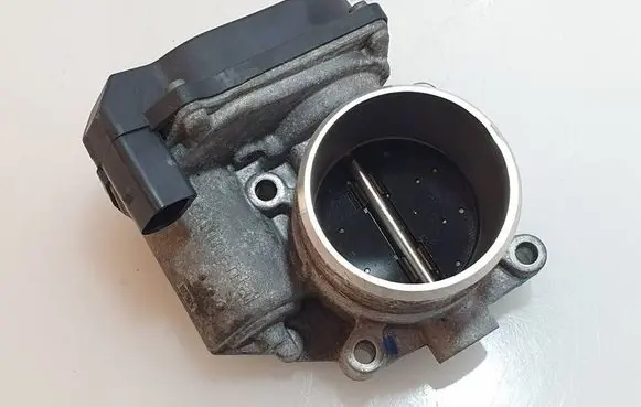 Audi A3 S3 8P Throttle body valve 06F133062Q A2C53390403