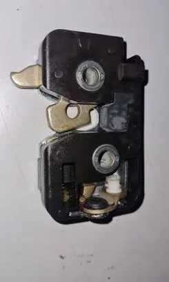 Ford Mondeo Mk III Tailgate lock latch 96BGN43102AD 4077594