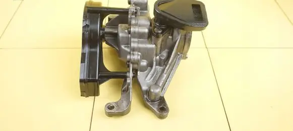 Opel Astra J Oil pump 55487858 29SP44