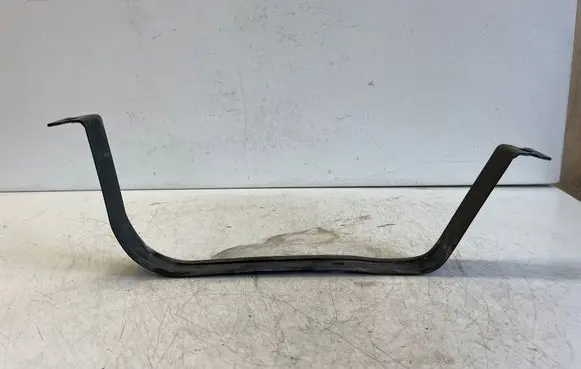 Audi Q2 - Fuel tank mounting bracket 5Q0201656F