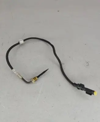 Mercedes-Benz E W213 Exhaust gas temperature sensor A0009059704