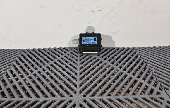 Lexus IS III XE30 Other control units/modules 8943053040 615213000