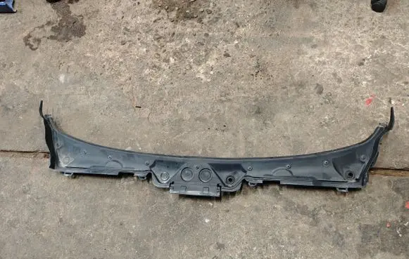 BMW 3 GT F34 Wiper trim 51717285941 7285941
