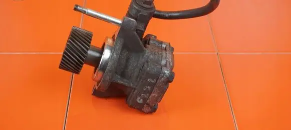 Ford Ranger Power steering pump 6626933 20MB27
