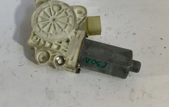 Mercedes-Benz E W211 Front door window regulator motor A2118203042 993627100 0201
