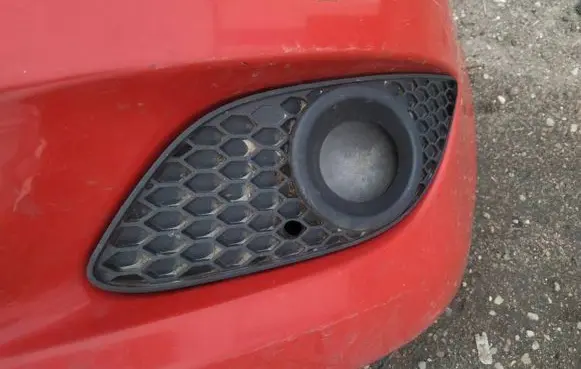 Opel Zafira B Front bumper lower grill