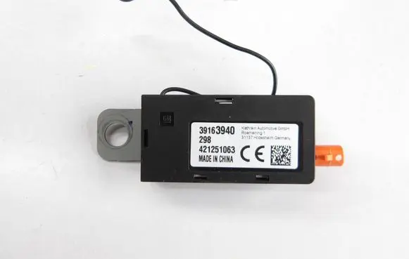 Opel Insignia B Aerial antenna amplifier 39163940 421251063