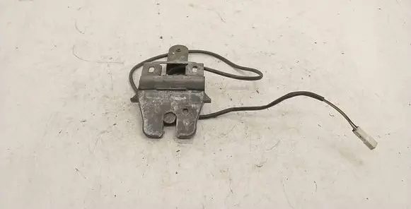 BMW 7 E38 Tailgate/trunk/boot lock/catch/latch 8174853