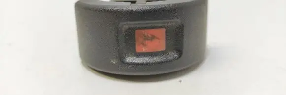Opel Astra G Hazard light switch 09131728